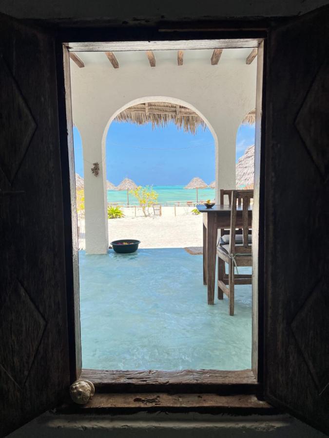 Duara Beach House Hotell Paje Exteriör bild
